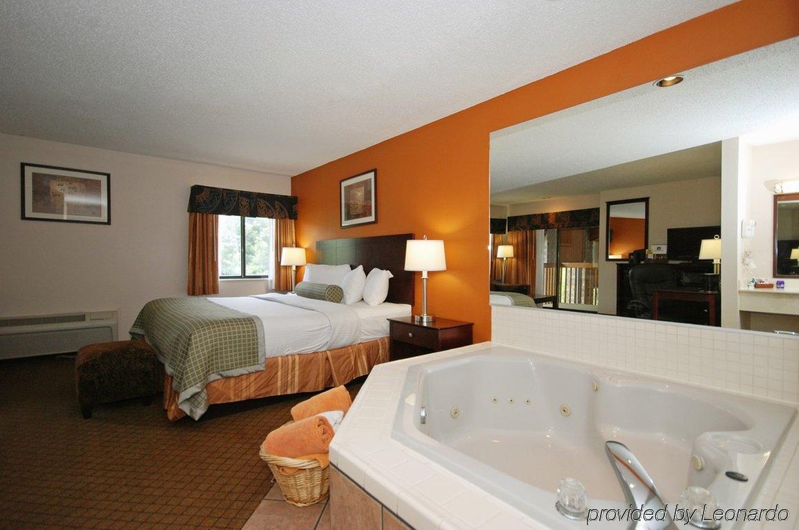Baymont By Wyndham 3* Delaware