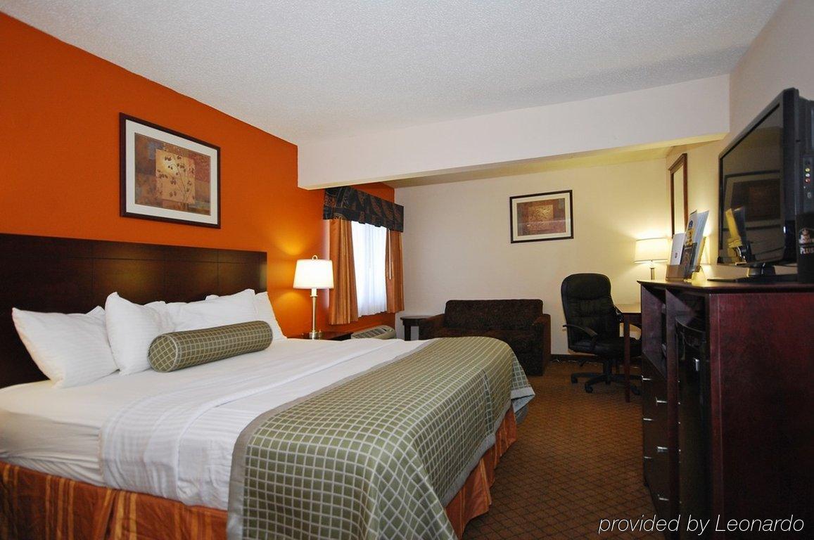 Baymont By Wyndham Hotel