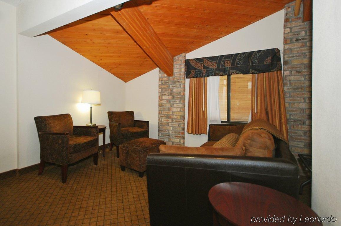 Baymont By Wyndham Hotel